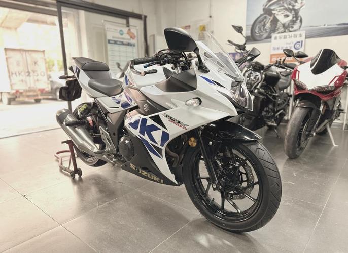 【铃木gsx250r价格多少,铃木gsx250价格多少钱】