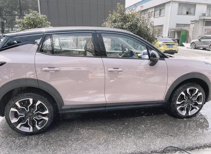 【吉利icon和领克06到底哪个值得买,吉利icon和领克02】