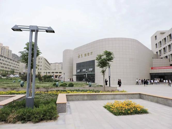 西北师范大学知行学院 西北师范大学知行学院是几本